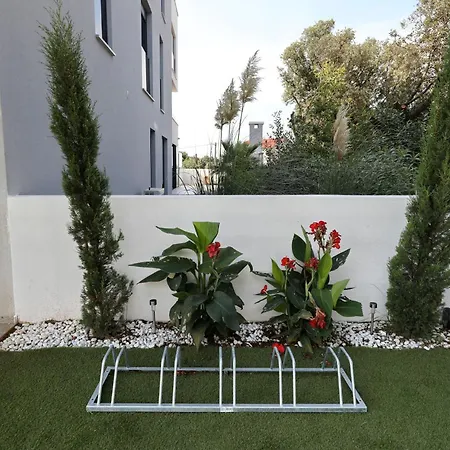 Robell Privater Garten Beheizter Pool Strandnaehe