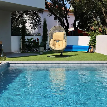 Robell Privater Garten Beheizter Pool Strandnaehe شقة