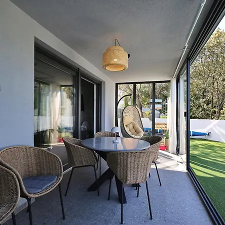 Robell Privater Garten Beheizter Pool Strandnaehe
