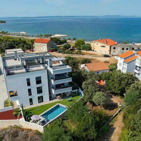 Robell Privater Garten Beheizter Pool Strandnaehe شقة
