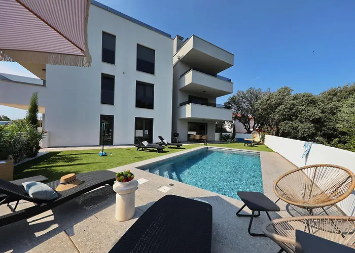 Appartement Robell Privater Garten Beheizter Pool Strandnaehe *