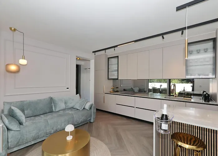 Appartement Robell Privater Garten Beheizter Pool Strandnaehe