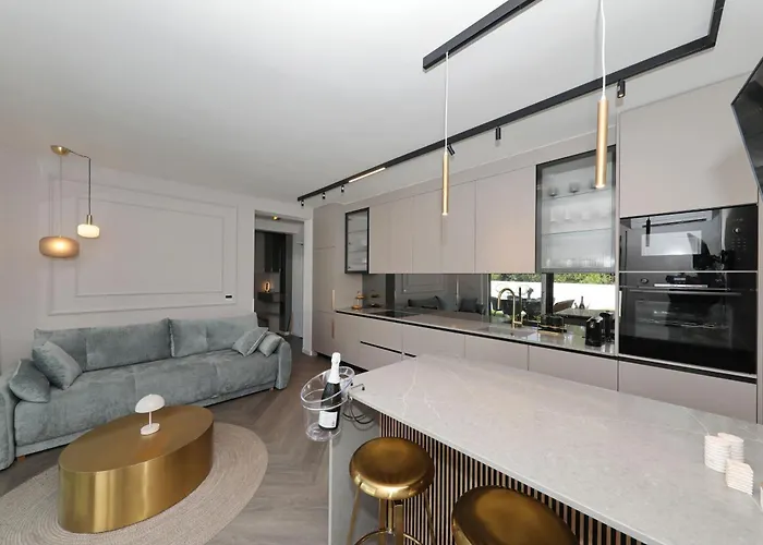 Robell Privater Garten Beheizter Pool Strandnaehe Appartement Zaton (Zadar)