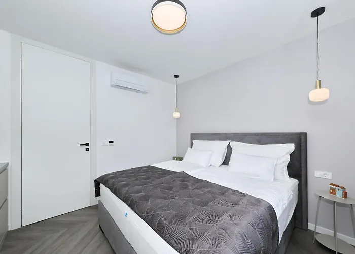 Appartement Robell Privater Garten Beheizter Pool Strandnaehe Zaton (Zadar)