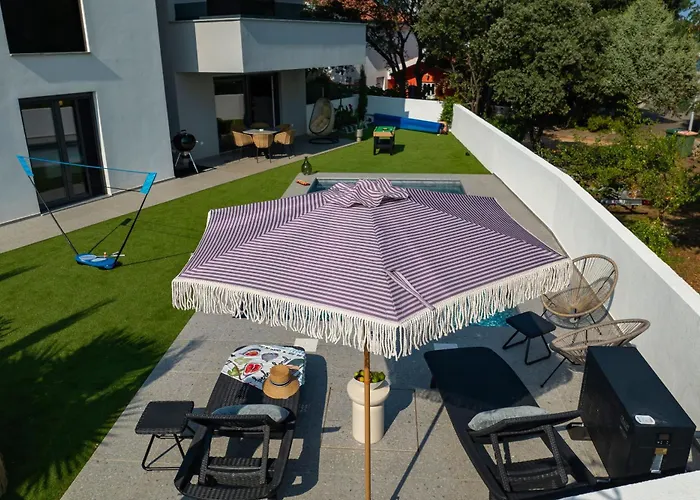 Appartement Robell Privater Garten Beheizter Pool Strandnaehe *