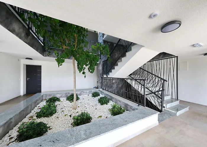 Robell Privater Garten Beheizter Pool Strandnaehe Appartement