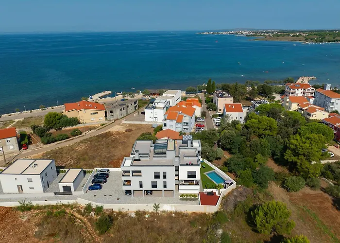 Robell Privater Garten Beheizter Pool Strandnaehe Appartement Zaton (Zadar)