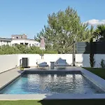 Robell Privater Garten Beheizter Pool Strandnaehe *