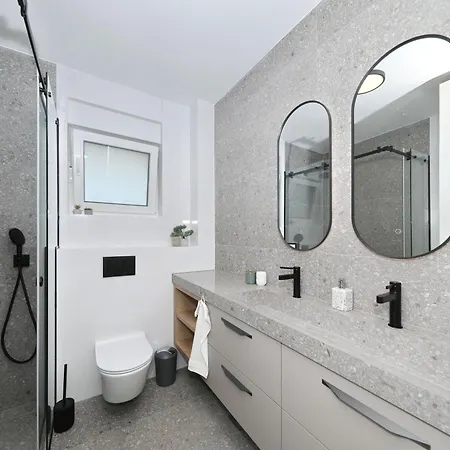 Apartment Robell Privater Garten Beheizter Pool Strandnaehe Zaton (Zadar)