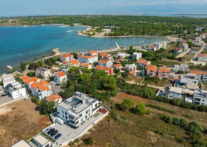Robell Privater Garten Beheizter Pool Strandnaehe Затон