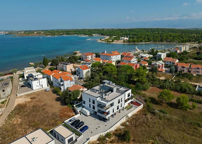 Robell Privater Garten Beheizter Pool Strandnaehe * Zaton (Zadar)