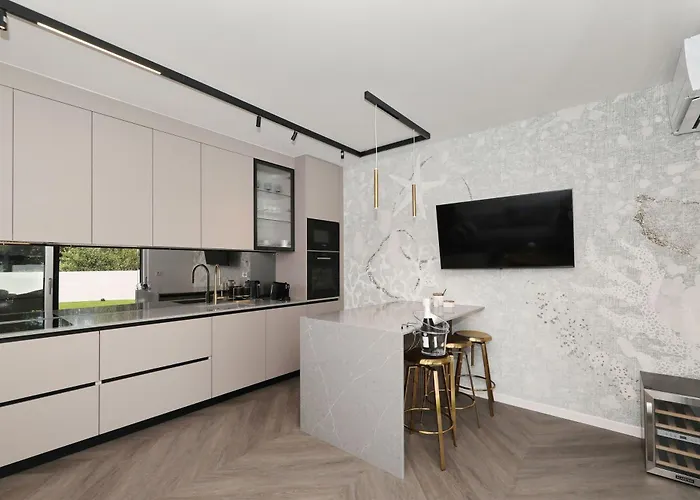 Apartment Robell Privater Garten Beheizter Pool Strandnaehe Zaton (Zadar)