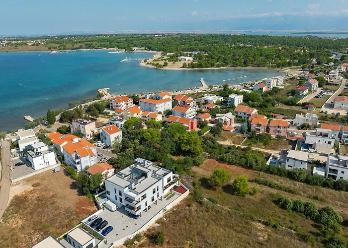 Robell Privater Garten Beheizter Pool Strandnaehe * Zaton (Zadar)